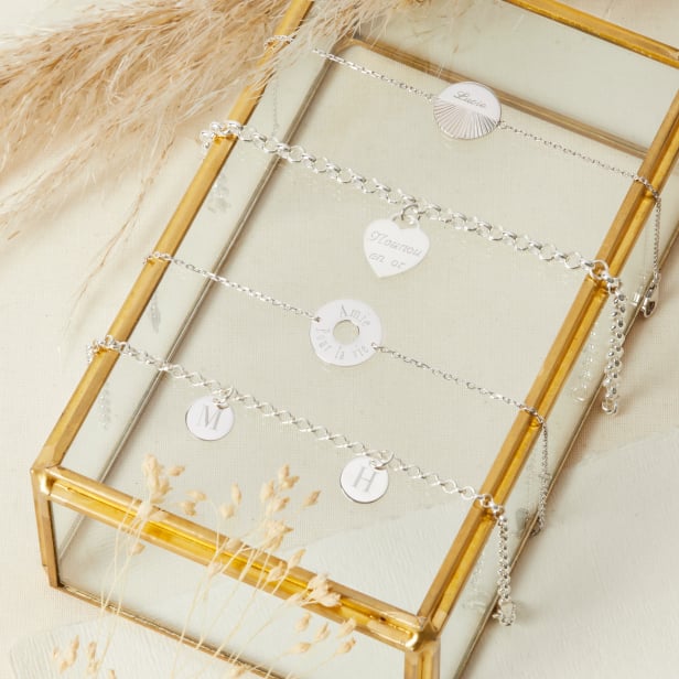 Bracelet gravé avec double médailles, argent