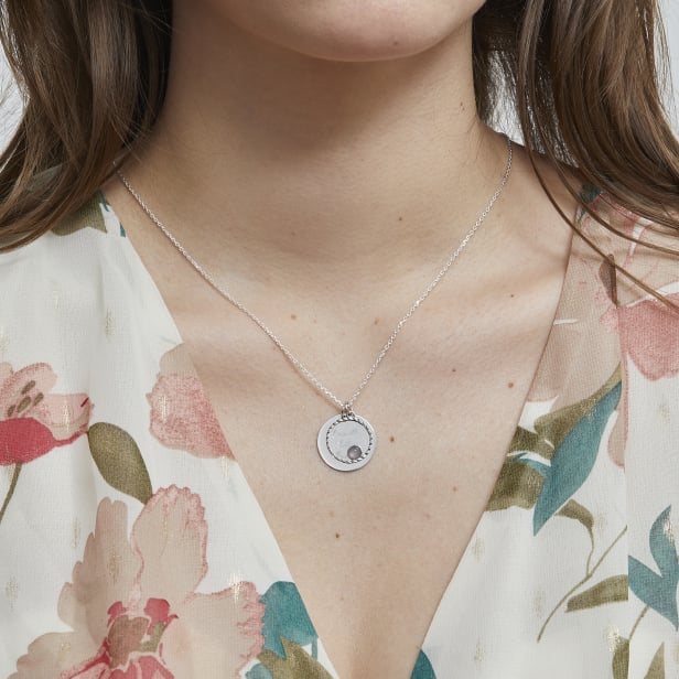 Collier personnalisé médaille lisse et charm ajouré pierre rose, argent