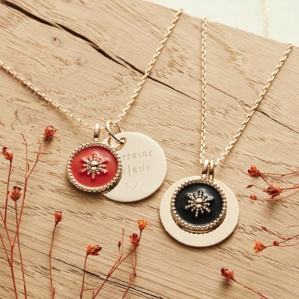 Collier personnalisé médaille & charm soleil orange, plaqué or