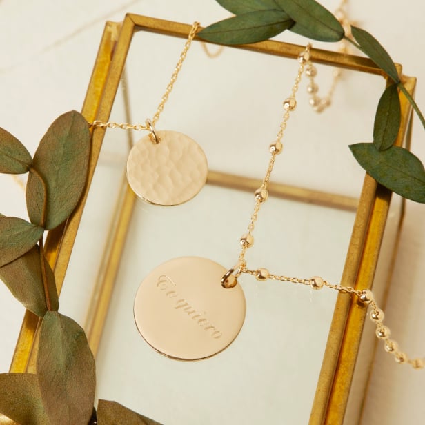 Collier enfant personnalisé médaille martelée, plaqué or