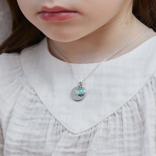 Collier enfant médaille gravée et pierre bleue, argent