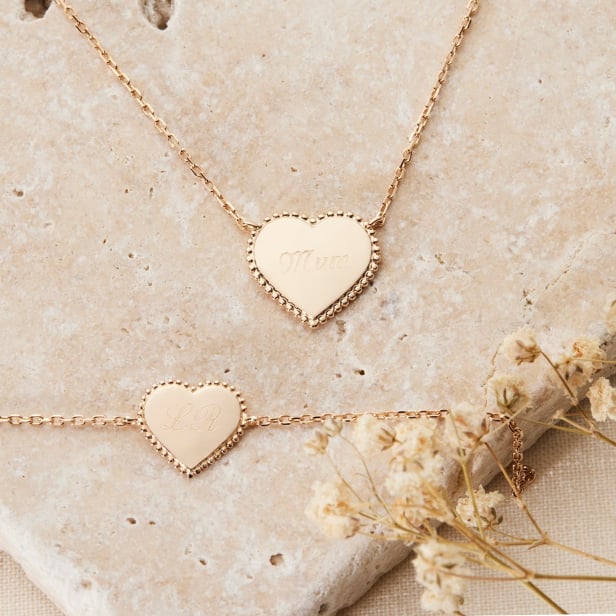 Collier personnalisé enfant médaillon Plaqué Or en forme de cœur