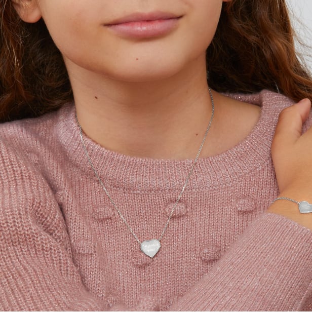 Collier personnalisé enfant médaillon Argent en forme de cœur