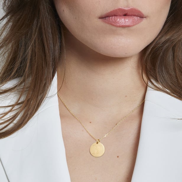 Collier personnalisé médaille bombée avec initiale fleurie, plaqué or