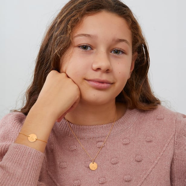 Collier enfant personnalisé initiale florale, plaqué or