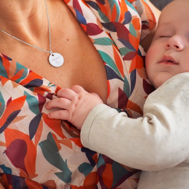 Collier personnalisé dessin pieds de bébé, argent