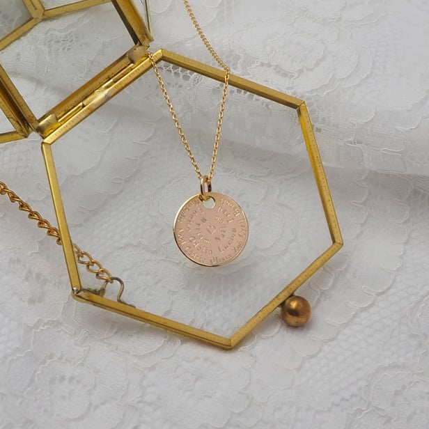 Collier personnalisé dessin liste prénoms famille, plaqué or