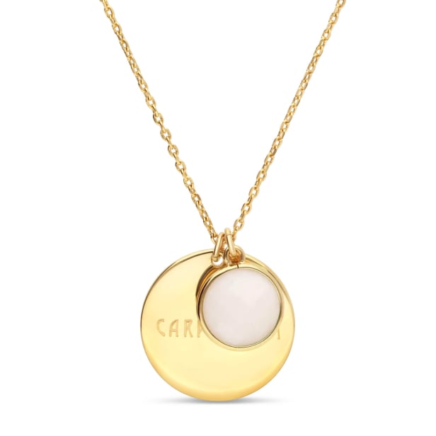 Packshot du collier personnalisé médaille Plaqué Or et pierre blanche Packshot du collier personnalisé médaille Plaqué Or et pierre blanche