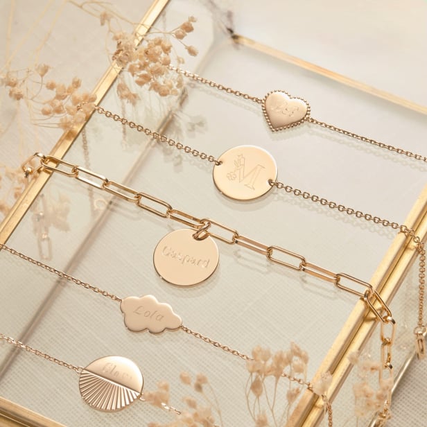 Nature morte bracelets personnalisés plaqué or