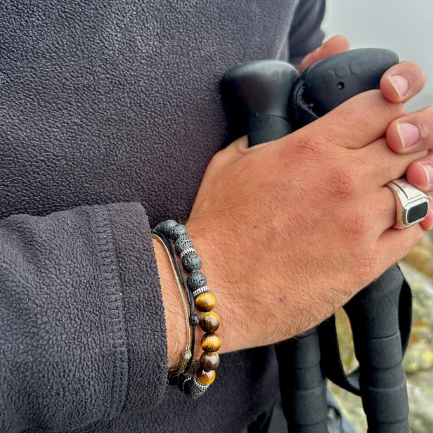 Bracelet homme personnalisé perles effet lave et perles marron