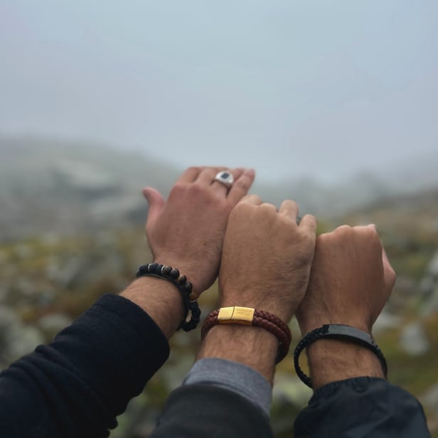 Bracelet homme personnalisé en cuir noir tressé