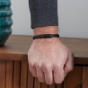 Bracelet homme personnalisé en cuir tressé noir avec une boucle noire