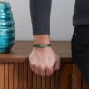 Bracelet homme personnalisé en cuir plat vert, double tour avec boucle argentée