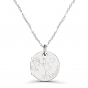 Médaille de naissance en argent avec  bébé gravé.