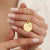 Collier personnalisé astro avec charm soleil, plaqué or