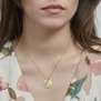 Collier médaille 20 mm et son pendentif coquillage Plaqué Or