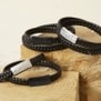Bracelet homme personnalisé en cuir tressé noir, double tour avec boucle argentée