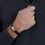 Bracelet avec initiale ajustable en cuir noir et boucle acier