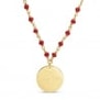 Packshot Collier avec pierres rouges et médaille martelée personnalisée 15 mm Plaqué Or