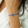Porté du bracelet cordon femme médaille cible Argent 15 mm