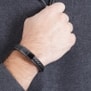 Bracelet homme personnalisé en cuir noir tressé