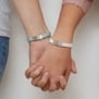 Bracelet enfant personnalisé en cuir plat bleu, double tour avec boucle argentée