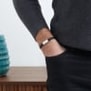 Bracelet homme personnalisé en cuir tressé noir avec boucle argentée