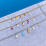 Collier charms personnalisé chaîne dorée et cordon bleu, acier inoxydable